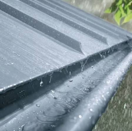 RHEINZINK titanyum çinko yağmur oluğu ve yağmur iniş sistemi detayı